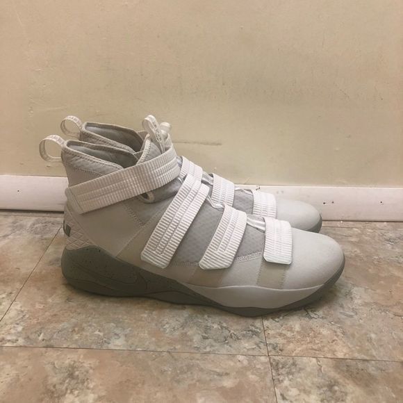 Nike Other - Nike Lebron Soldier XI SFG Light Bone shoes‎ Men’s Size 18